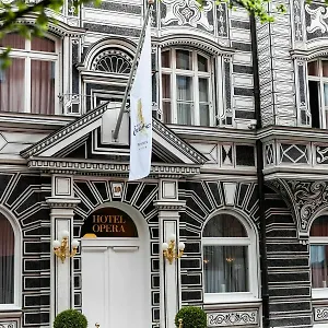 4* Hotell Opera